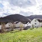 Moselzeit - Moderne Mit Terrasse Und Burgblick 贝恩卡斯特尔-屈斯